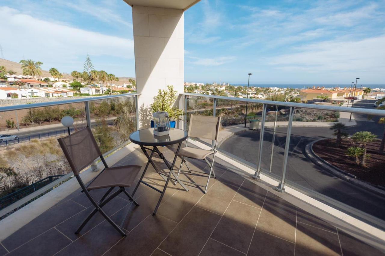 Cornisa Apartments Паталавака Екстериор снимка