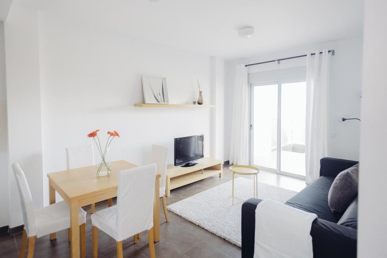 Cornisa Apartments Паталавака Екстериор снимка