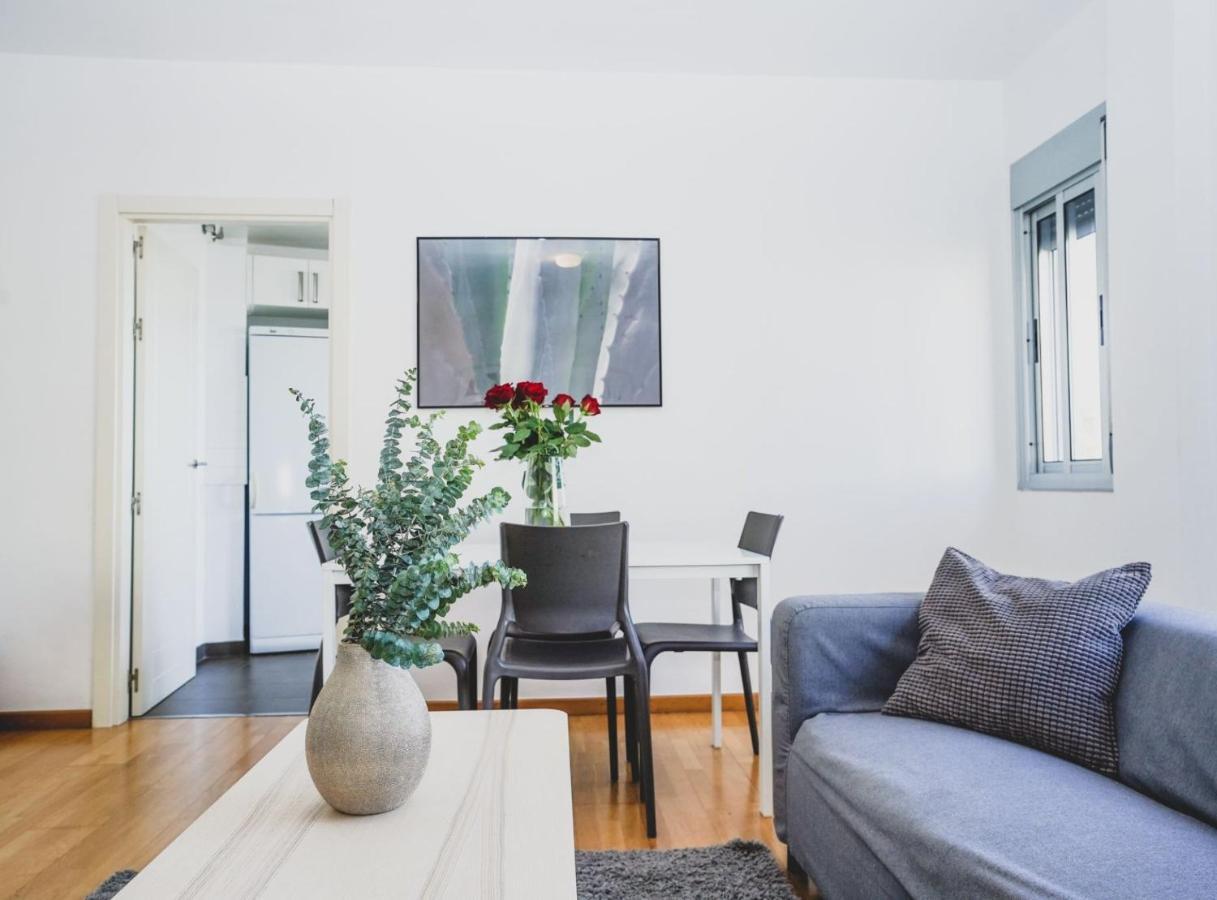 Cornisa Apartments Паталавака Екстериор снимка