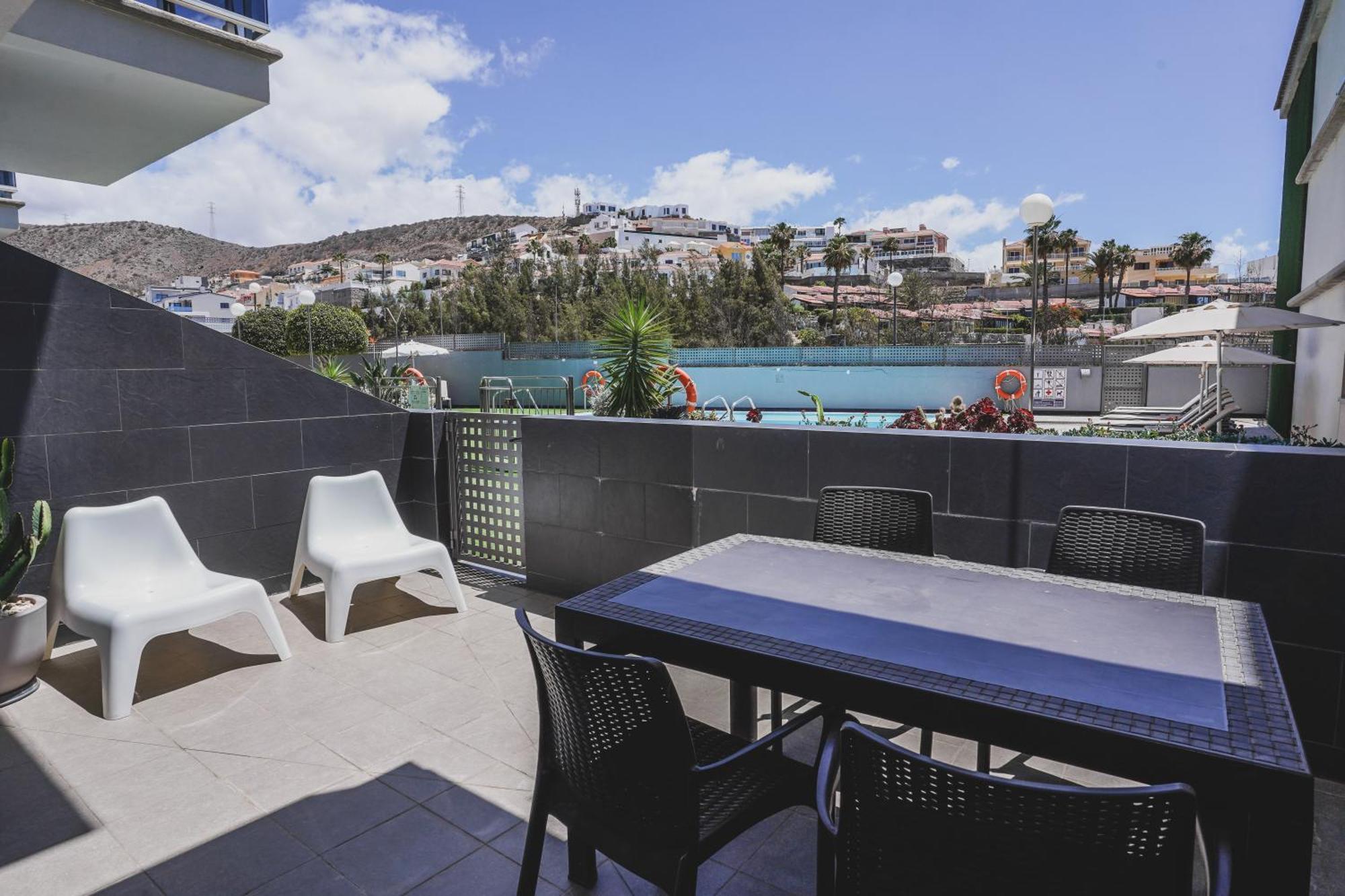 Cornisa Apartments Паталавака Екстериор снимка