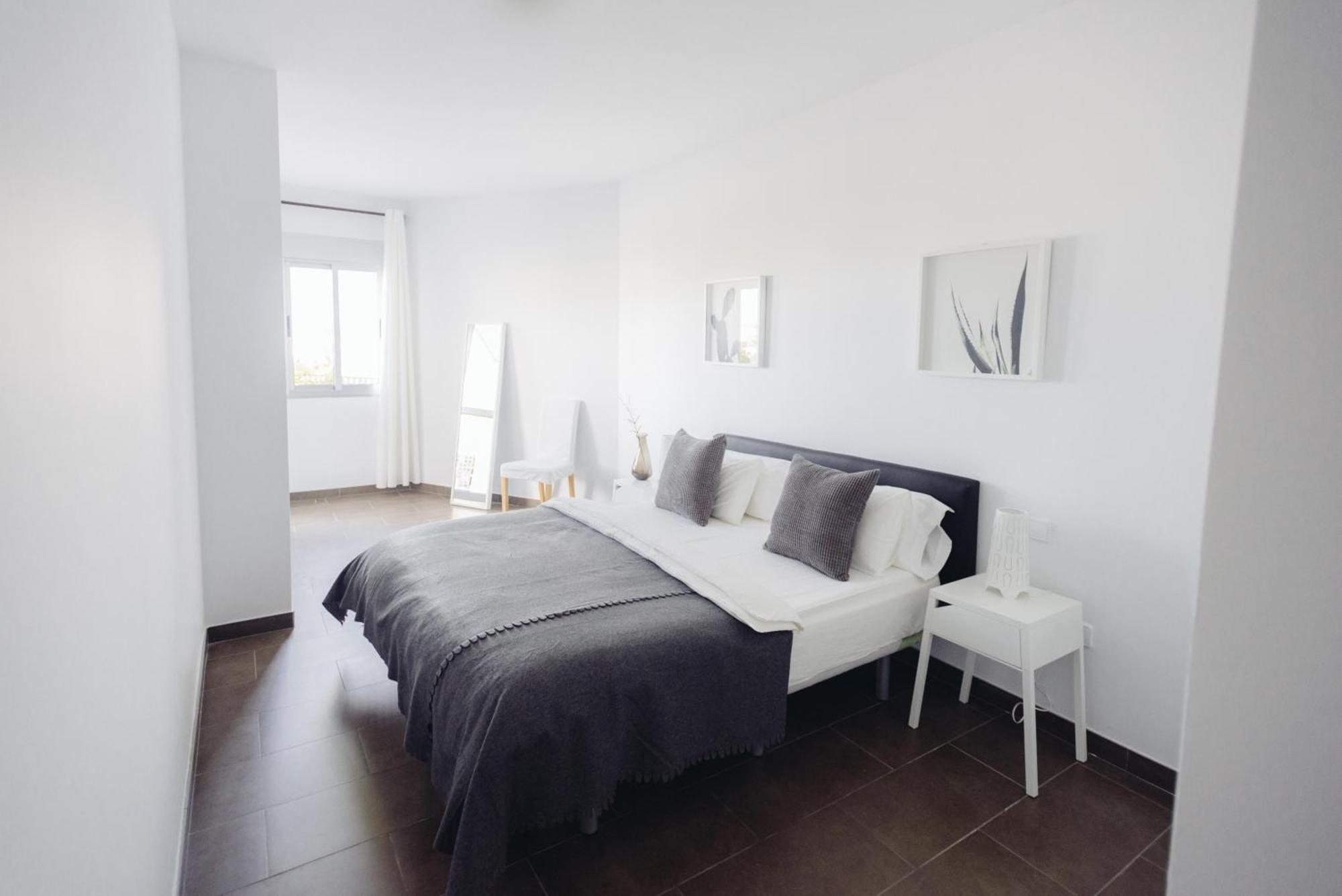 Cornisa Apartments Паталавака Екстериор снимка